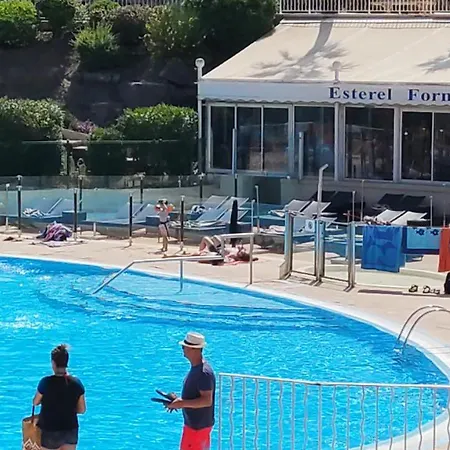 Grand Studiot2 A Pierre Et Vacances Cap Esterel 公寓